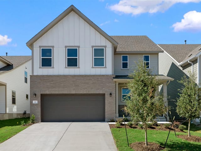 118 Crater Lake DR