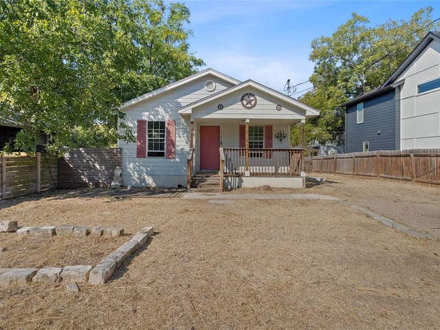 1180 Ridgeway Dr