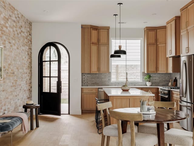 1180 Ridgeway DR Unit #2