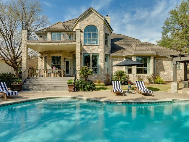 11801 Eagles Glen Dr