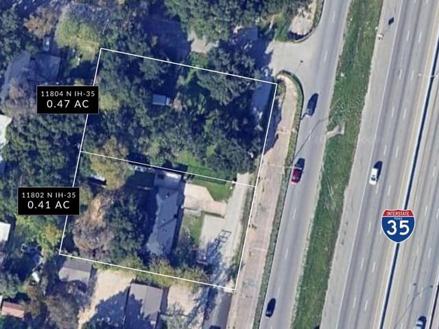 11802 N IH 35 Highway