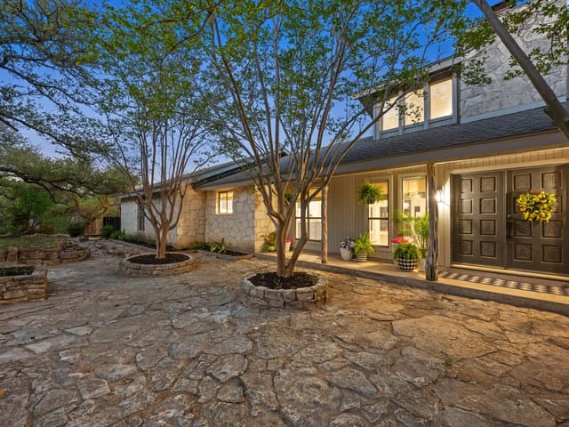 11803 Jess DR