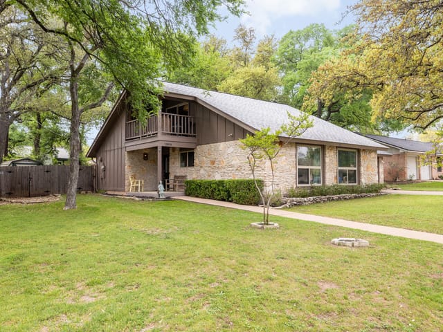 11804 Broad Oaks Dr