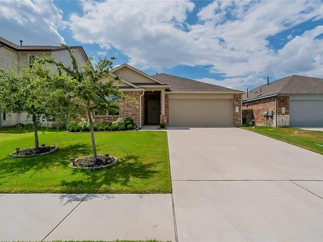11804 Reindeer Dr