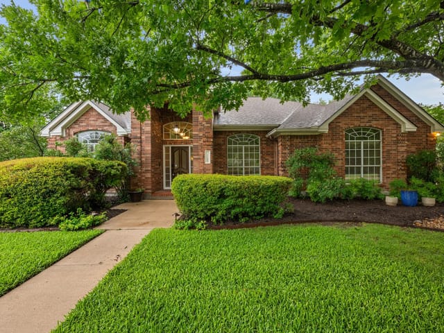 11806 Silkwood Cv