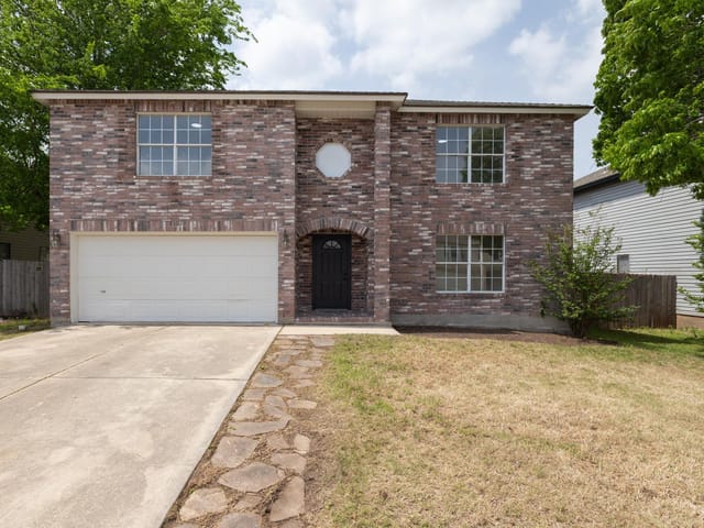 1181 Forest Bluff TRL