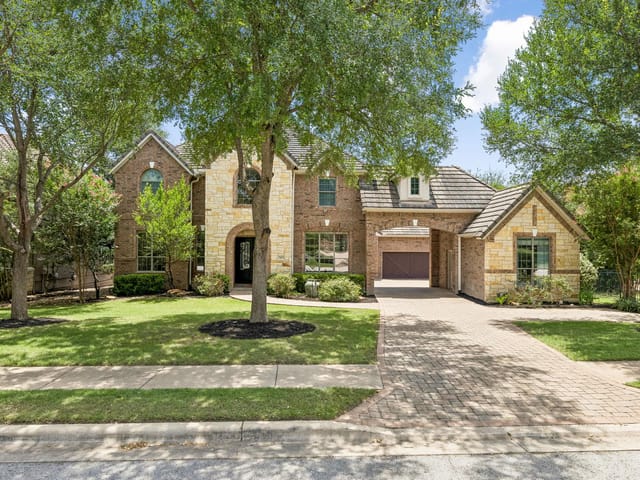 View 11813 Eagles Glen DR in Steiner Ranch 11813 Eagles Glen DR - property photo 1 - Luxury home in Steiner Ranch, Austin, TX