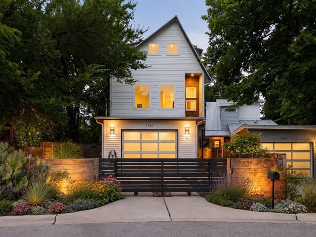 1182 Oakgrove Ave Unit #A