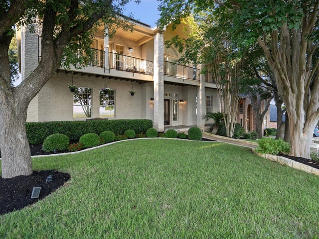 11824 Mira Mesa Dr