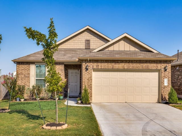 11825 Eragon Dr
