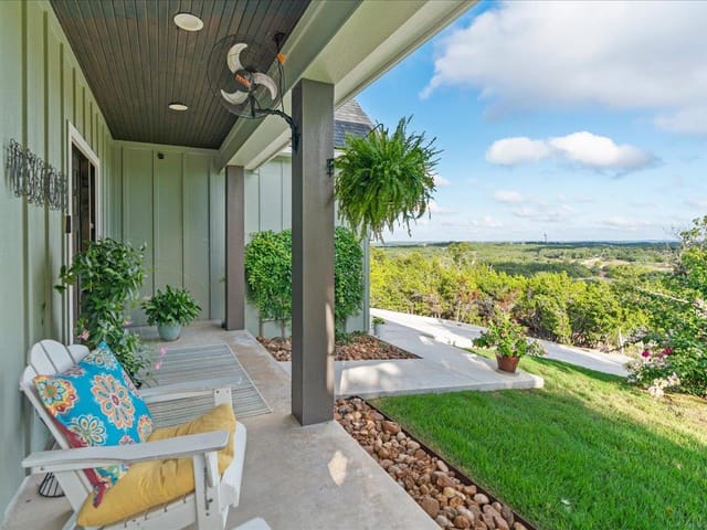 1185 Soaring Eagle DR