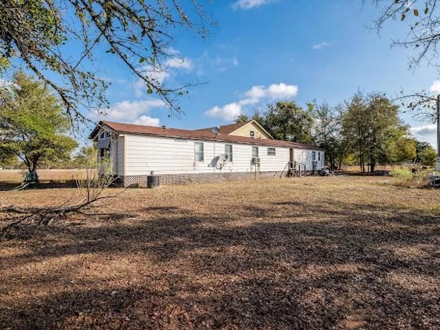 119 E Clearview Cemetery RD