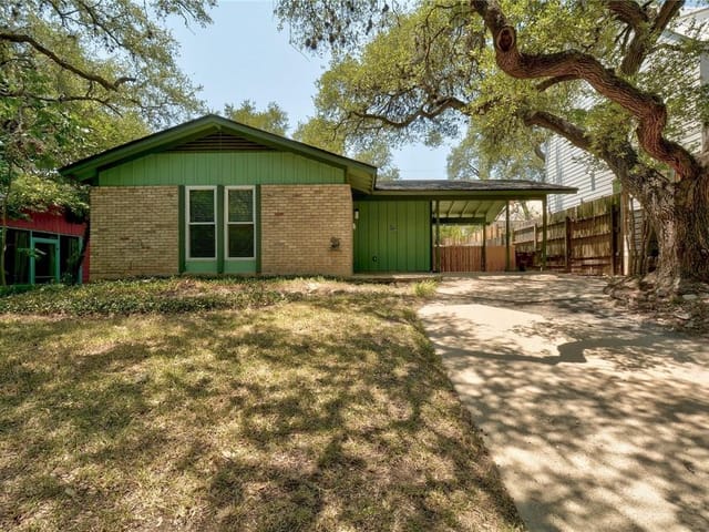 119 El Paso ST