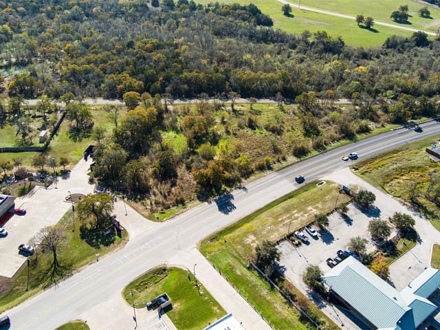 119 W State Highway 21