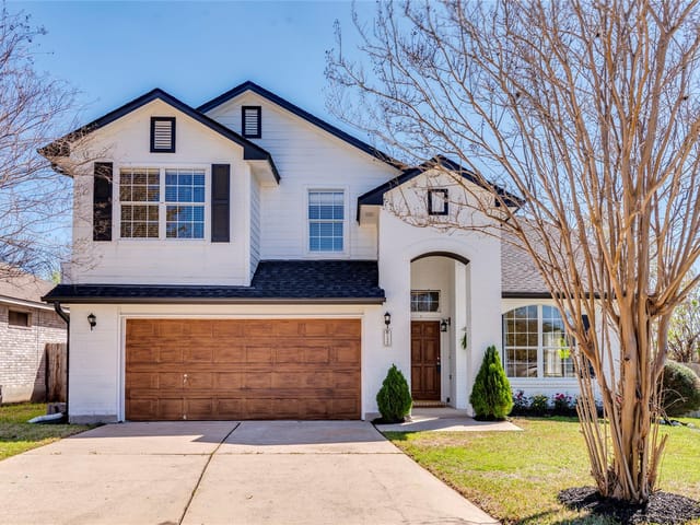 11900 Battle Bridge Dr