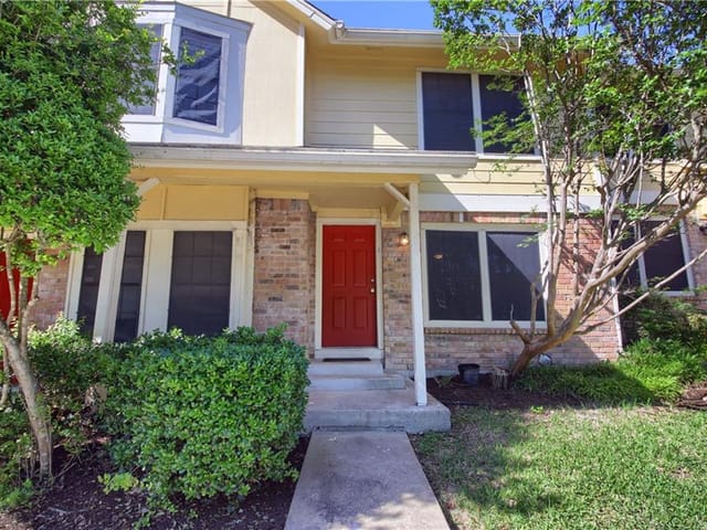 11901 SWEARINGEN Dr Unit #4
