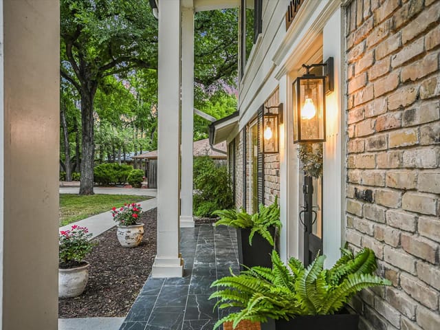 11903 Brookwood Cir