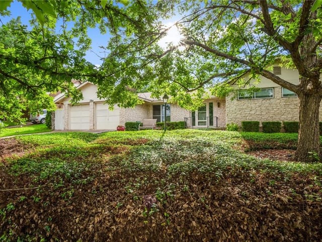 11904 Glenda Ct
