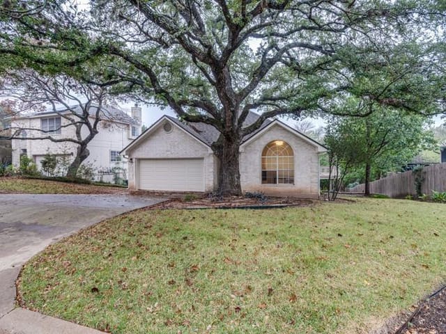 11904 Sky West Dr