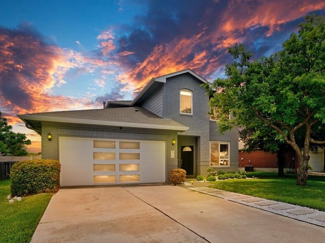 11909 Battle Bridge Dr