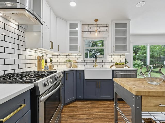 11909 Oak Trl