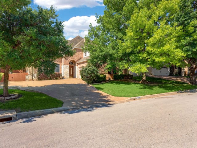 11909 Portofino DR