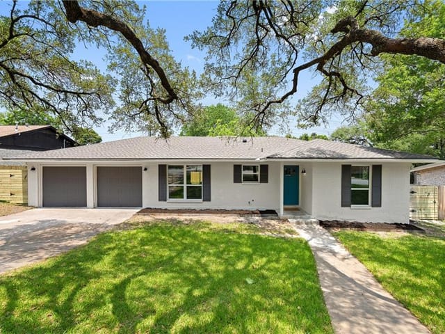 11912 Oakbrook Dr