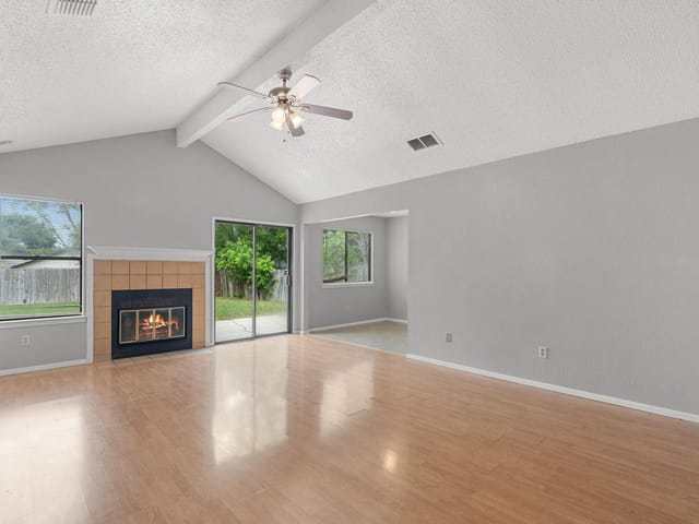 11914 Thompkins Dr