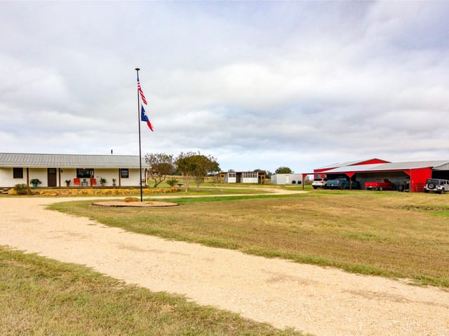 1192 Sand Hill RD