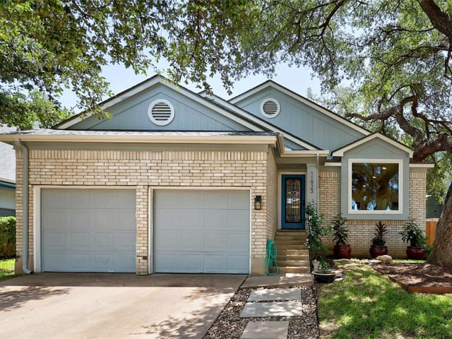 11923 Sky West Dr