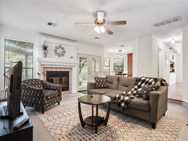 11939 Swearingen Dr