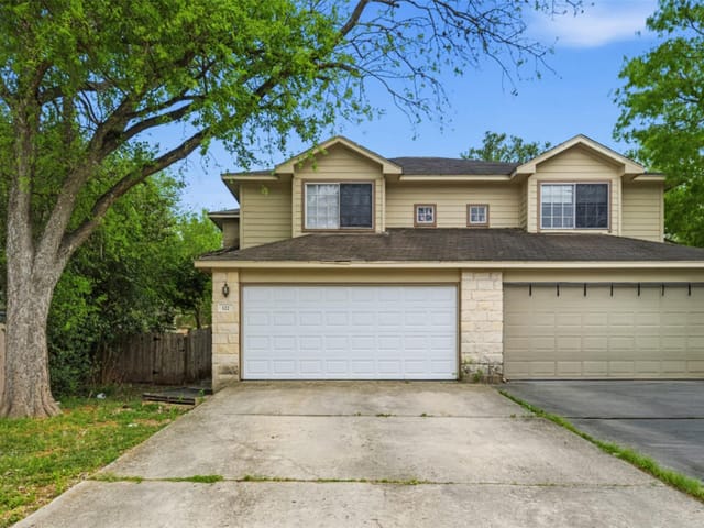 120-122 Cedargrove Unit #120-122