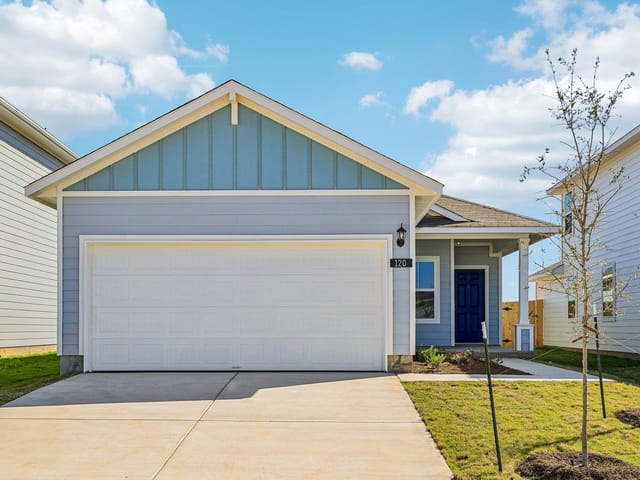 120 Adze Dr