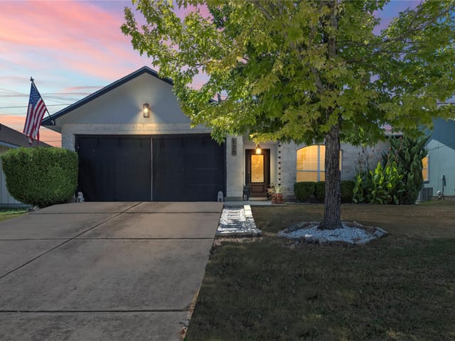 120 Amber LN