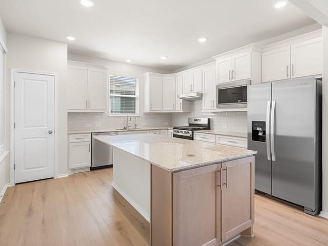 120 Cross Bar ST