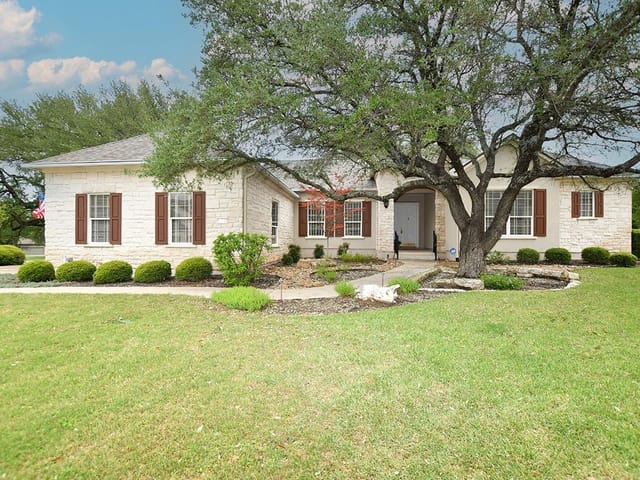 120 Golf View DR