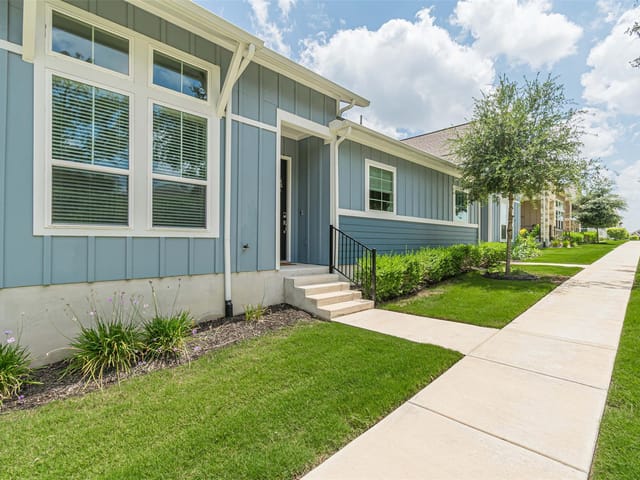 120 Stewart DR Unit #101