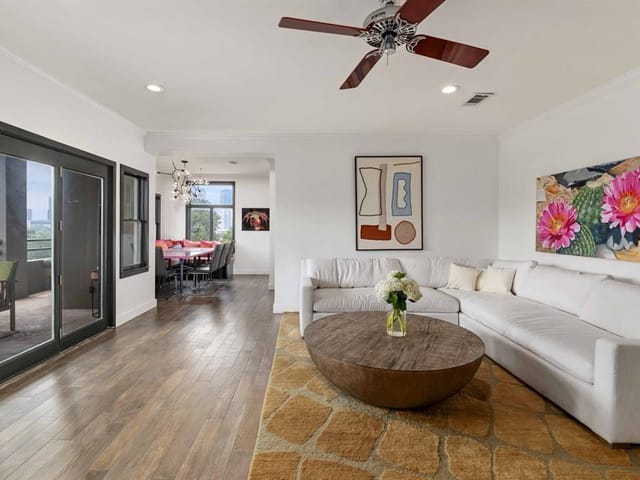 1200 Baylor St Unit #B-301