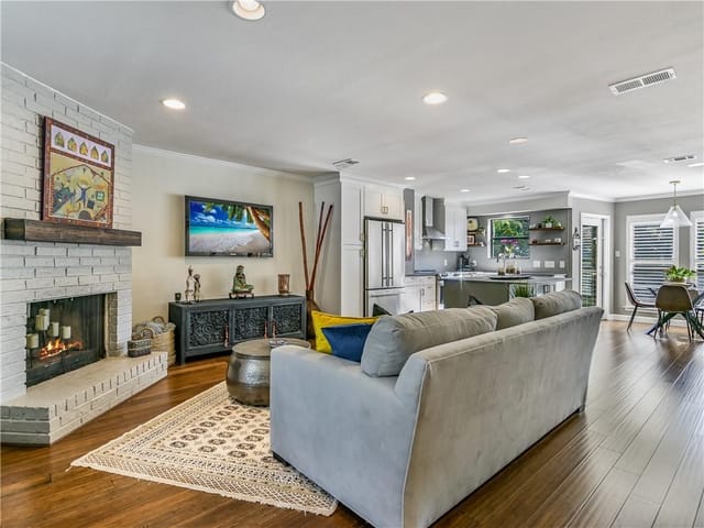 1200 Castle Hill St Unit #A