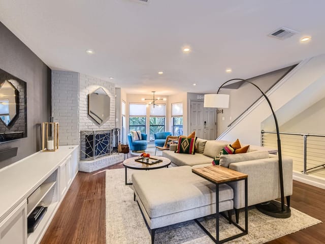 1200 Castle Hill ST Unit #C
