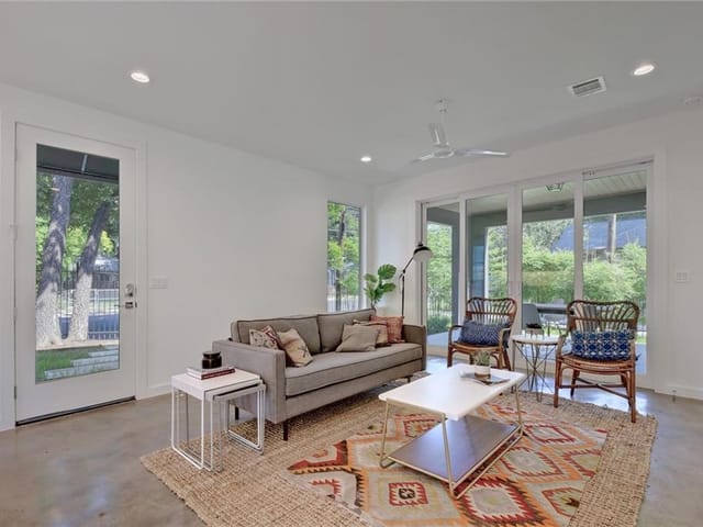 1200 Haskell St Unit #B