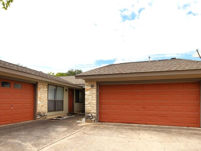 1200 Leander RD Unit #A and B