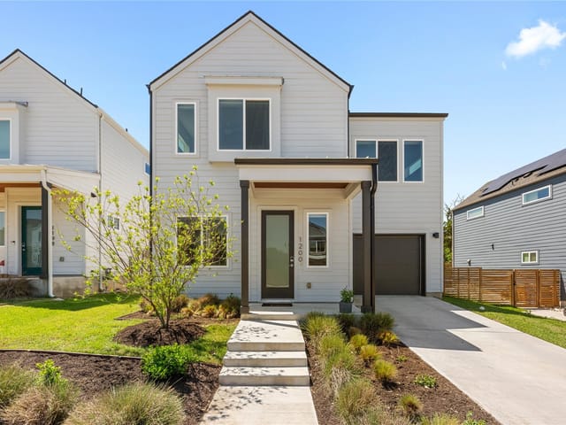 1200 Sarabeth Way