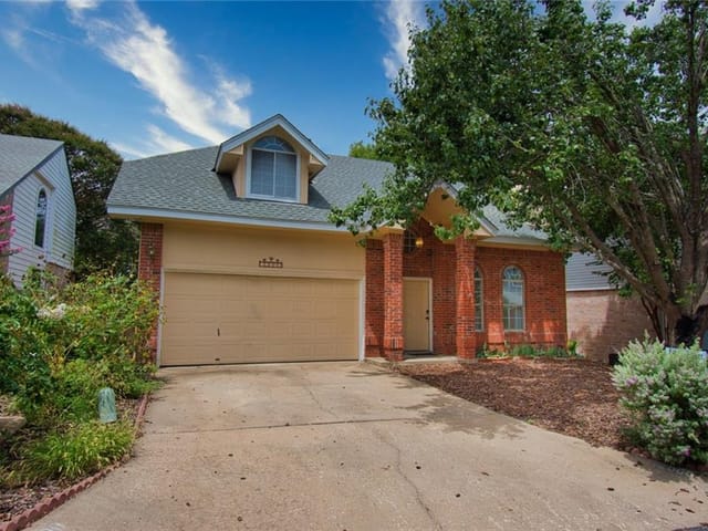 12000 Sky West Dr