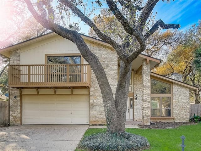 12002 Sovran Ln