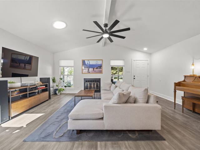 12003 Thompkins Dr