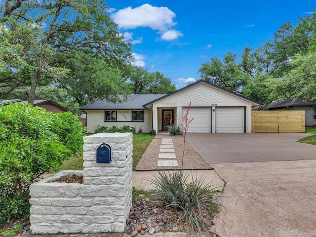 12006 Fremont Cv