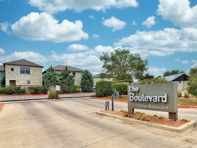 1201 Grove Blvd Unit #2002