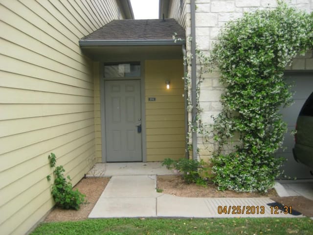 1201 Grove Blvd Unit #204
