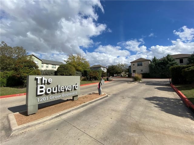 1201 Grove Blvd Unit #2102